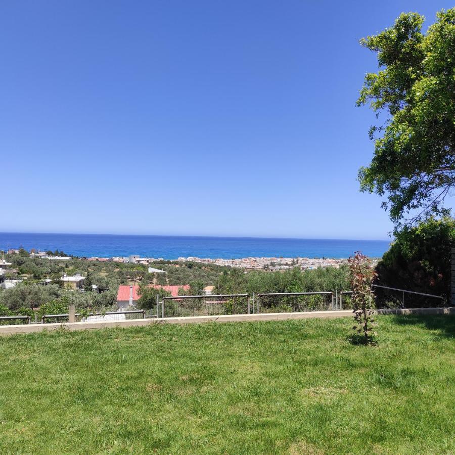העיירה רתימנו Sea Breeze Villa מראה חיצוני תמונה